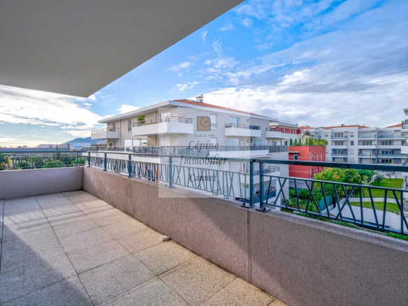 CANNES LA BOCCA – 3P – PARFAIT ETAT – Loué