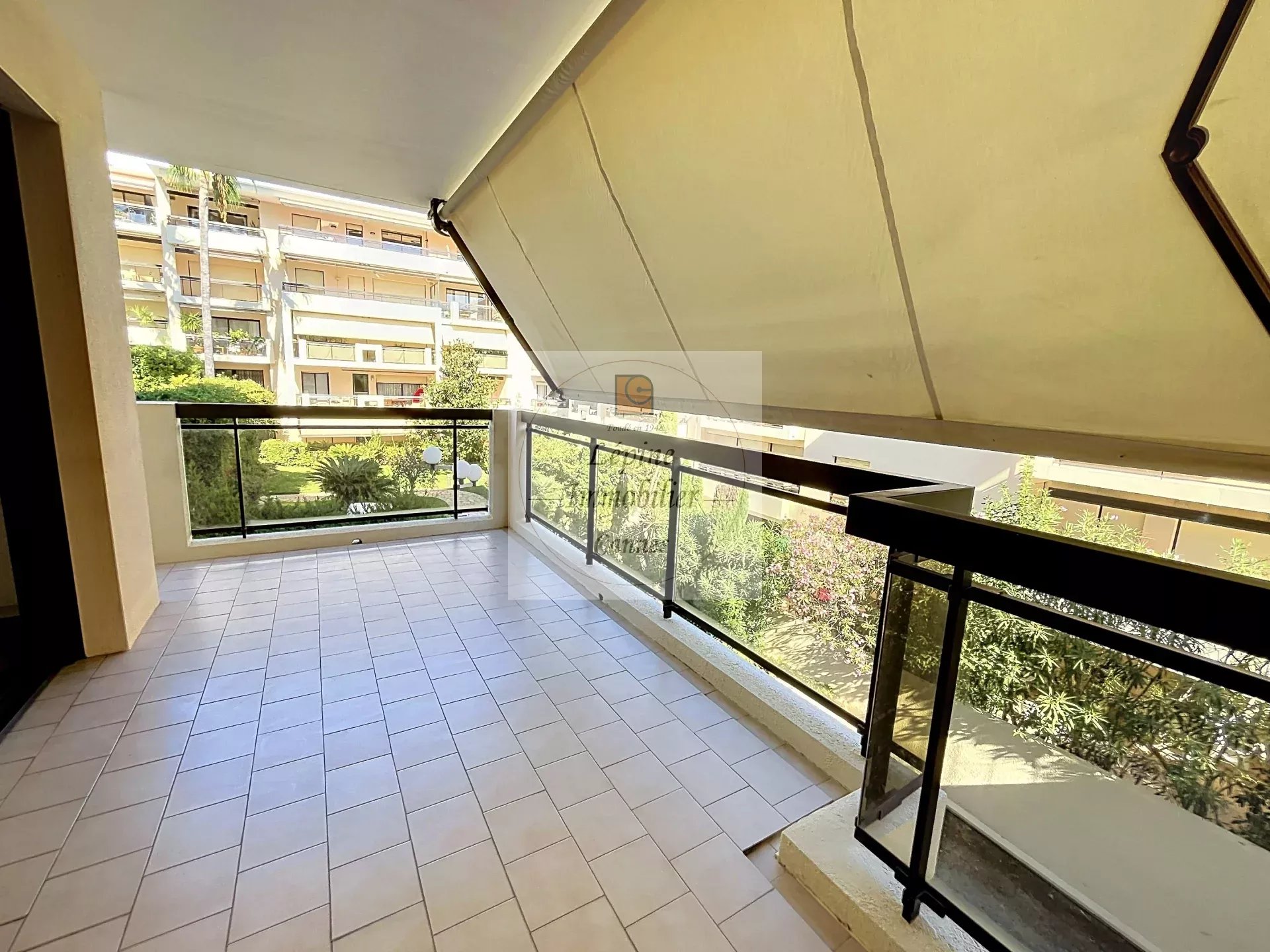 Cannes, Montrose, 2P 49m², terrasse, garage, piscine.