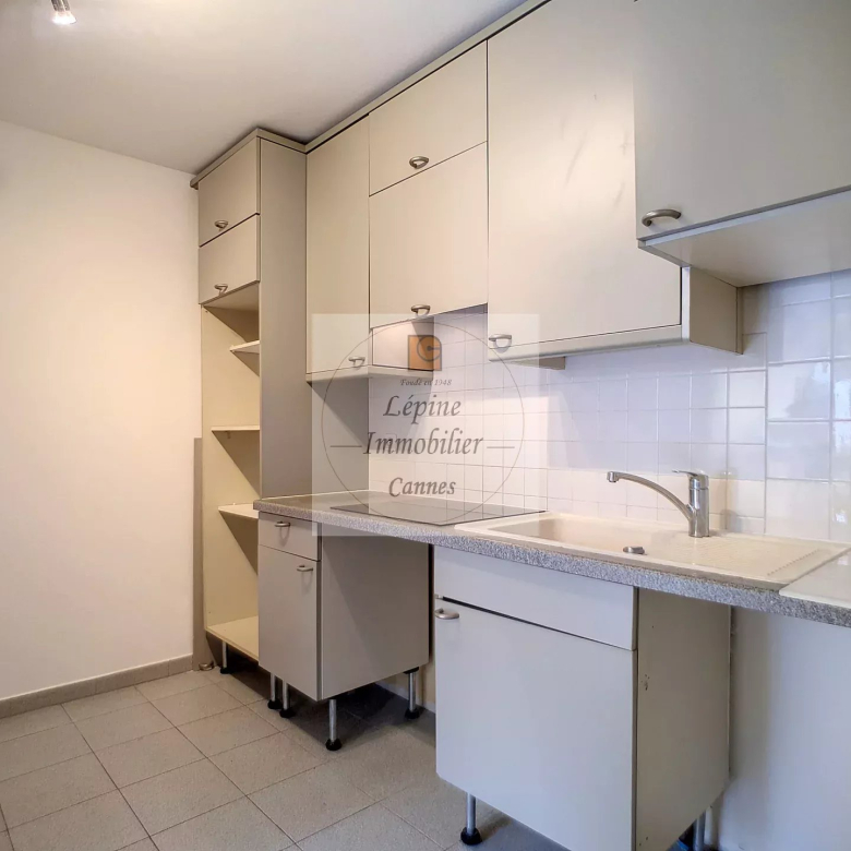 Cannes, Montrose, 2P 49m², terrasse, garage, piscine.