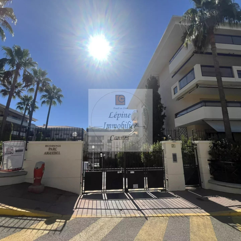 Cannes, Montrose, 2P 49m², terrasse, garage, piscine.