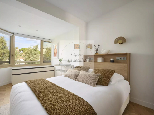 CANNES PALM BEACH – LUXURY 4-ROOM APARTMENT – SEA VIEW