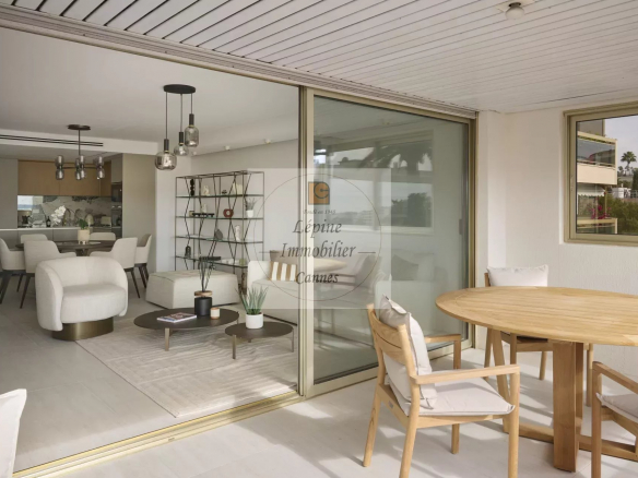 CANNES PALM BEACH – LUXURY 4-ROOM APARTMENT – SEA VIEW
