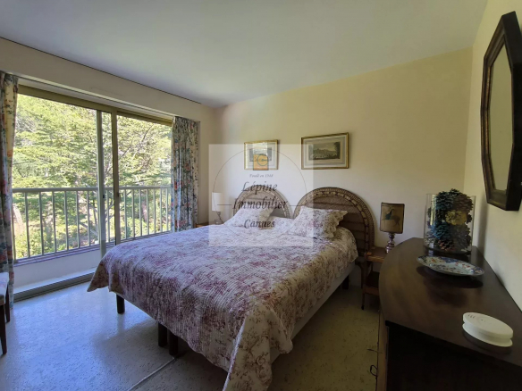 CANNES OXFORD – 3-ROOM APARTMENTS WITH SEA VIEW, TERRACE, PARKING, CELLAR