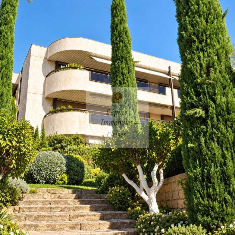 CANNES – BAS CROIX DES GARDES – 4 PIÈCES 181 M² – TERRASSE – VUE MER – PISCINE