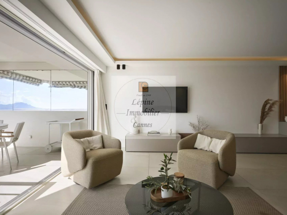 CANNES CROISETTE – APPARTEMENT D’EXCEPTION AVEC VUE MER