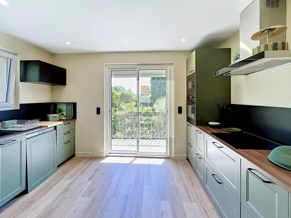 Appartement 5P duplex 100m² dans une maison, jardin, garage, parkings