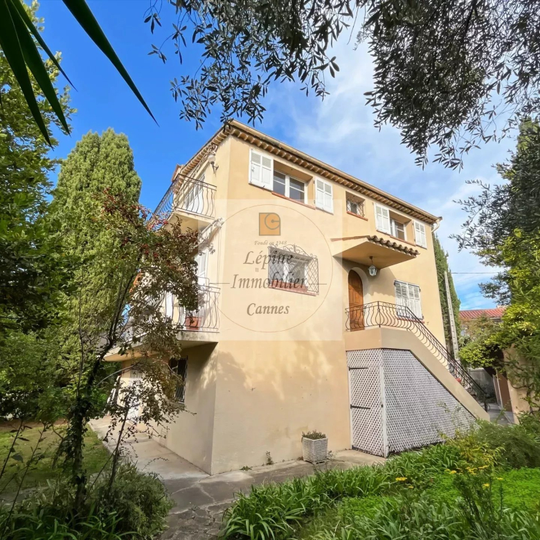 Appartement 5P duplex 100m² dans une maison, jardin, garage, parkings