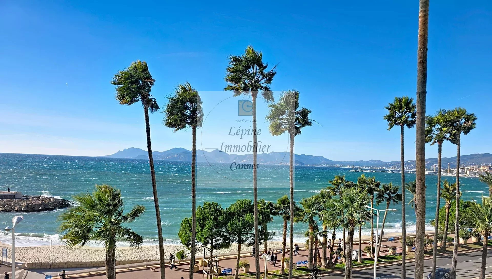 CANNES CROISETTE – 3 ROOMS – EXCEPTIONAL SEA VIEW