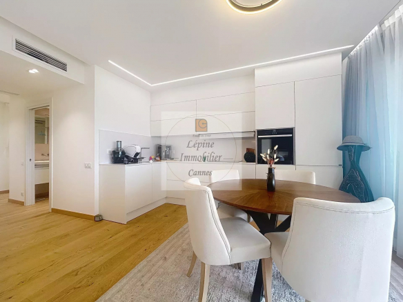 CANNES CALIFORNIE – 2 Pièces – VUE MER