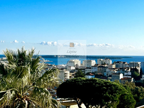 CANNES – DERNIER ETAGE  – VUE MER PANORAMIQUE