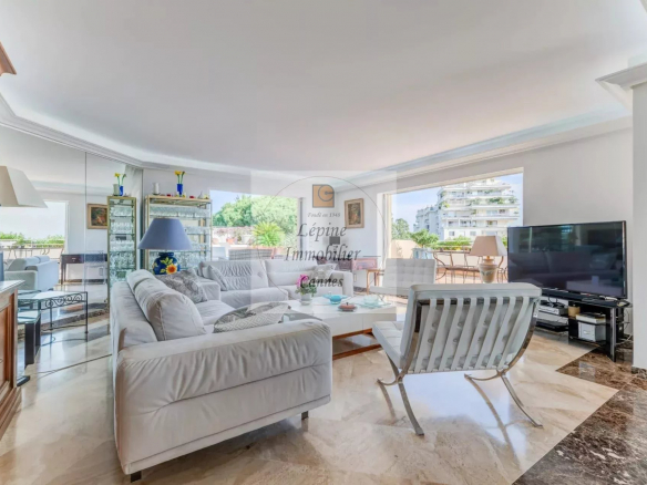 VILLA SUR LE TOIT – 4P – CANNES CALIFORNIE