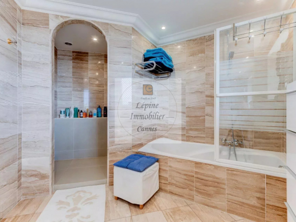 VILLA SUR LE TOIT – 4P – CANNES CALIFORNIE