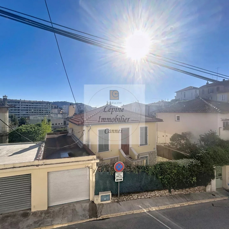 CANNES – VALLERGUES – STUDIO Loué