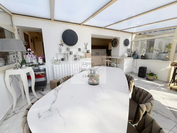 Le CANNET, Bréguières, Villa 7P,  227m², Piscine, Vue mer