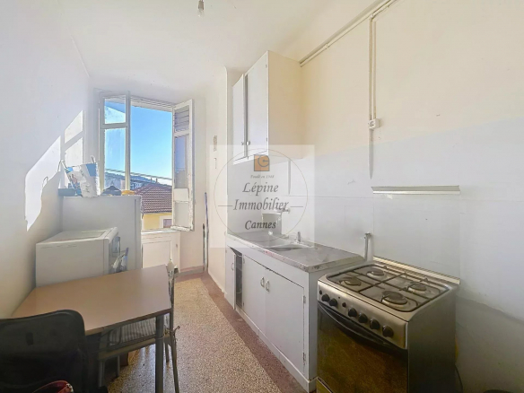 CANNES – VALLERGUES – STUDIO Loué