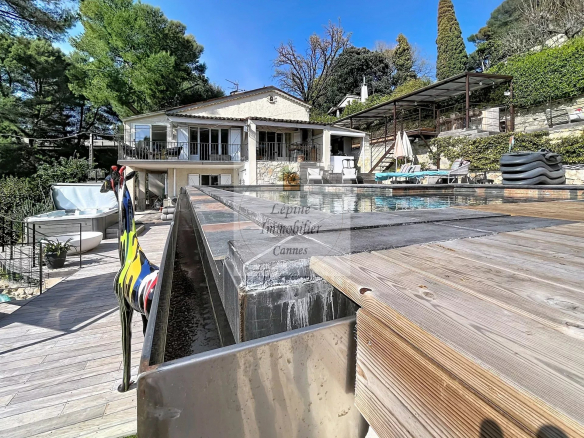 Le CANNET, Bréguières, Villa 7P,  227m², Piscine, Vue mer