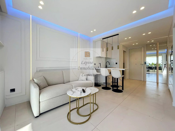 EXCLUSIVITE – CANNES – CROISETTE – VUE MER