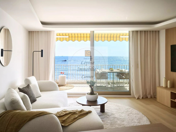 CANNES PALM BEACH – RENOVATED 2-BEDROOM APARTMENT – PANORAMIC SEA VIEW