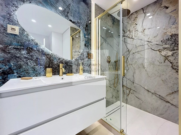 EXCLUSIVITE – CANNES – CROISETTE – VUE MER