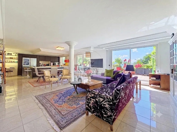 CANNES BASSE CALIFORNIE – 155 M² – TERRASSE 45 M² – VUE MER – DOUBLE GARAGE
