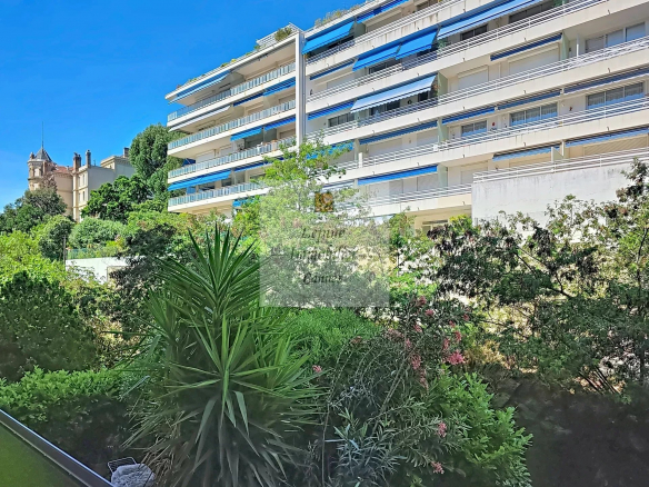 CANNES STANISLAS – 2 ROOMS 51 M² – GARAGE AND CELLAR