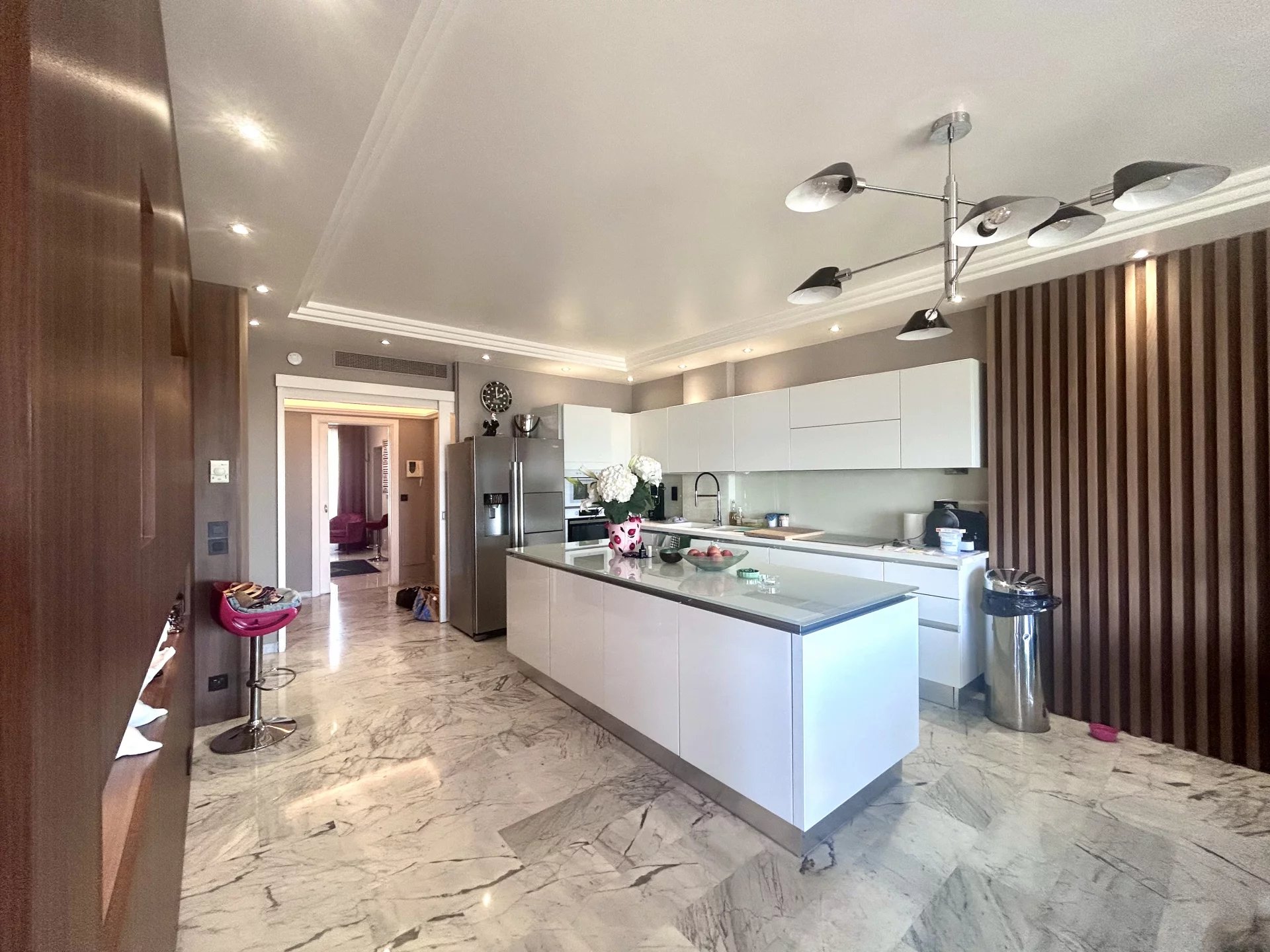 CANNES CROISETTE – 4 PIECES – VUE MER