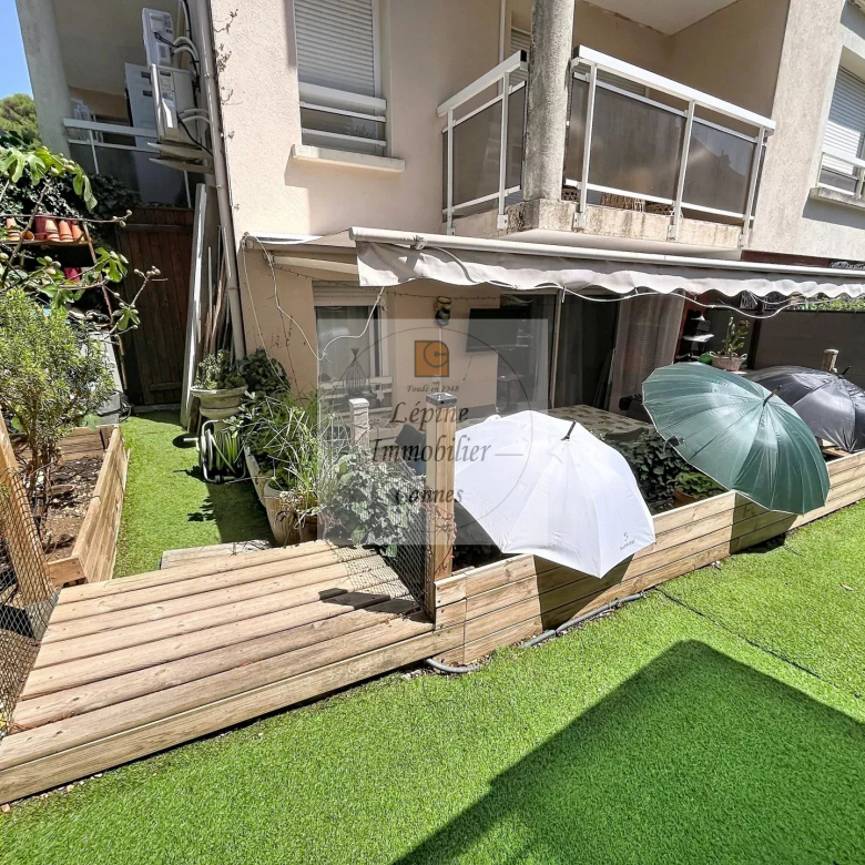 Vendu Loué !!!!  2P de 49m², terrasse et jardin 40m², 2 parkings et cave,
