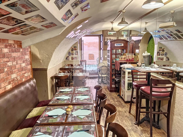 Cannes, Cours Félix Faure, Fonds de commerce Restaurant