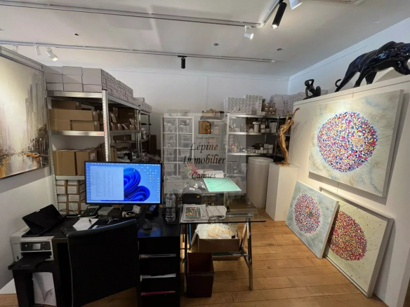 CANNES BANANE – DROIT AU BAIL – GALERIE D’ART