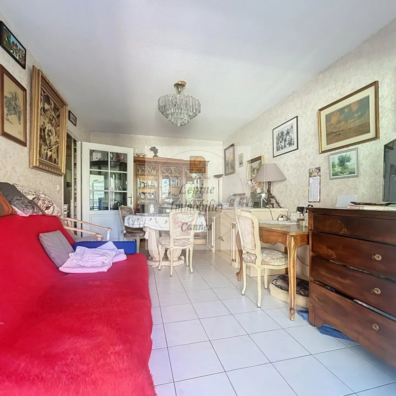 CANNES CARNOT – 2 PIECES – A RENOVER