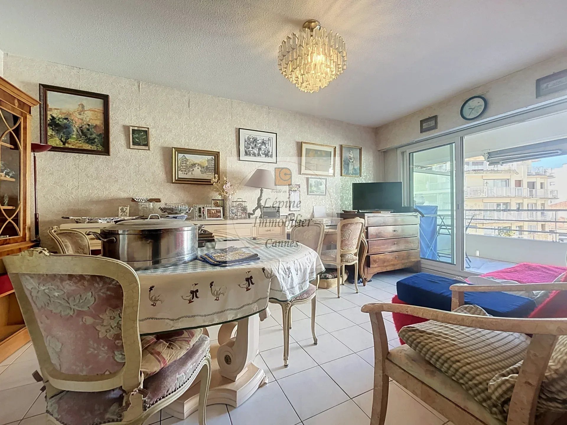 CANNES CARNOT – 2 PIECES – A RENOVER