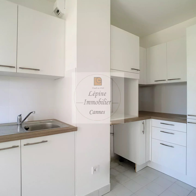 CANNES, BASSE CALIFORNIE, 2P DE 53M² PARKING, CAVE, PISCINE