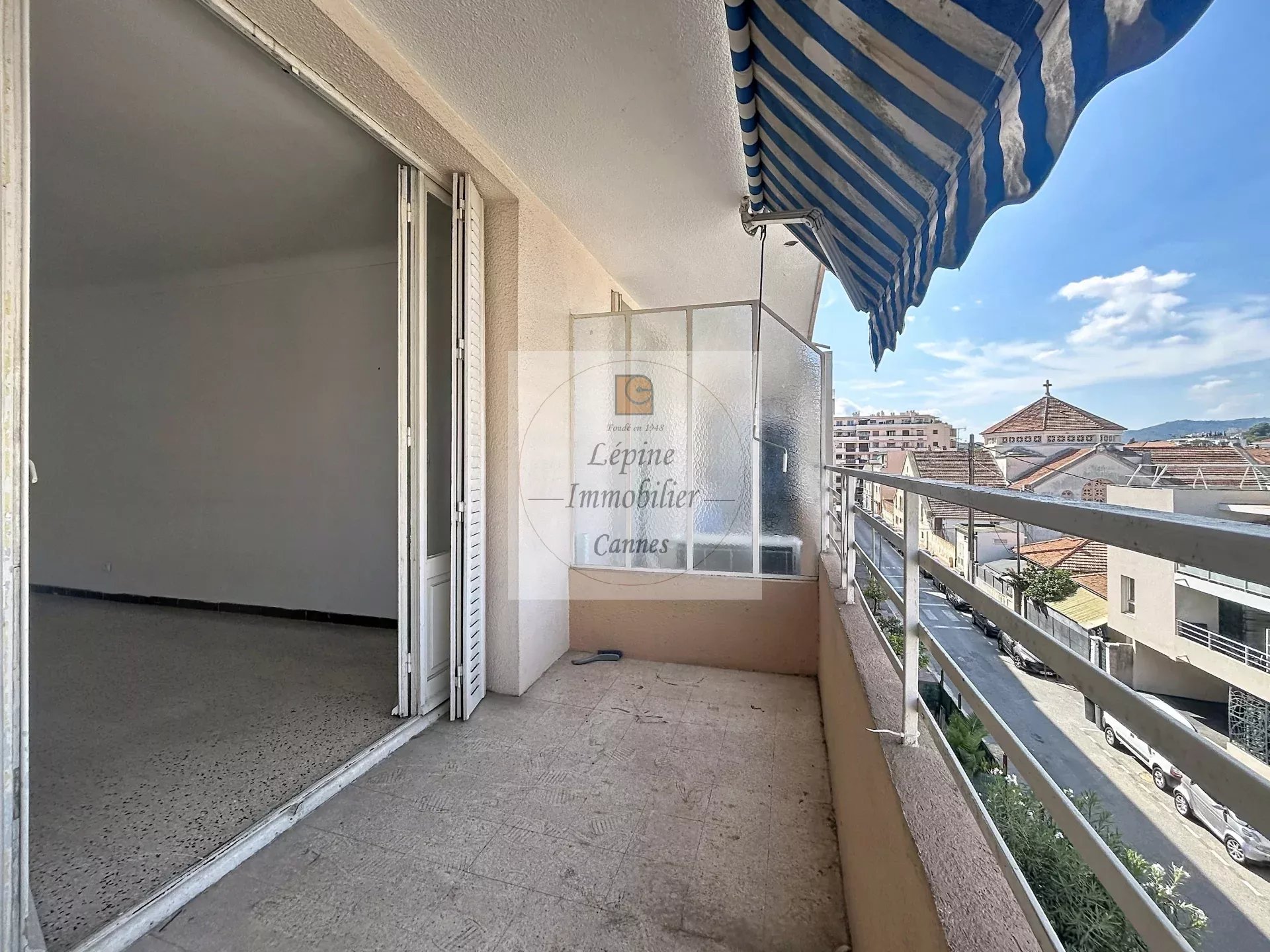 LE CANNET – 2 PIECES – A RENOVER