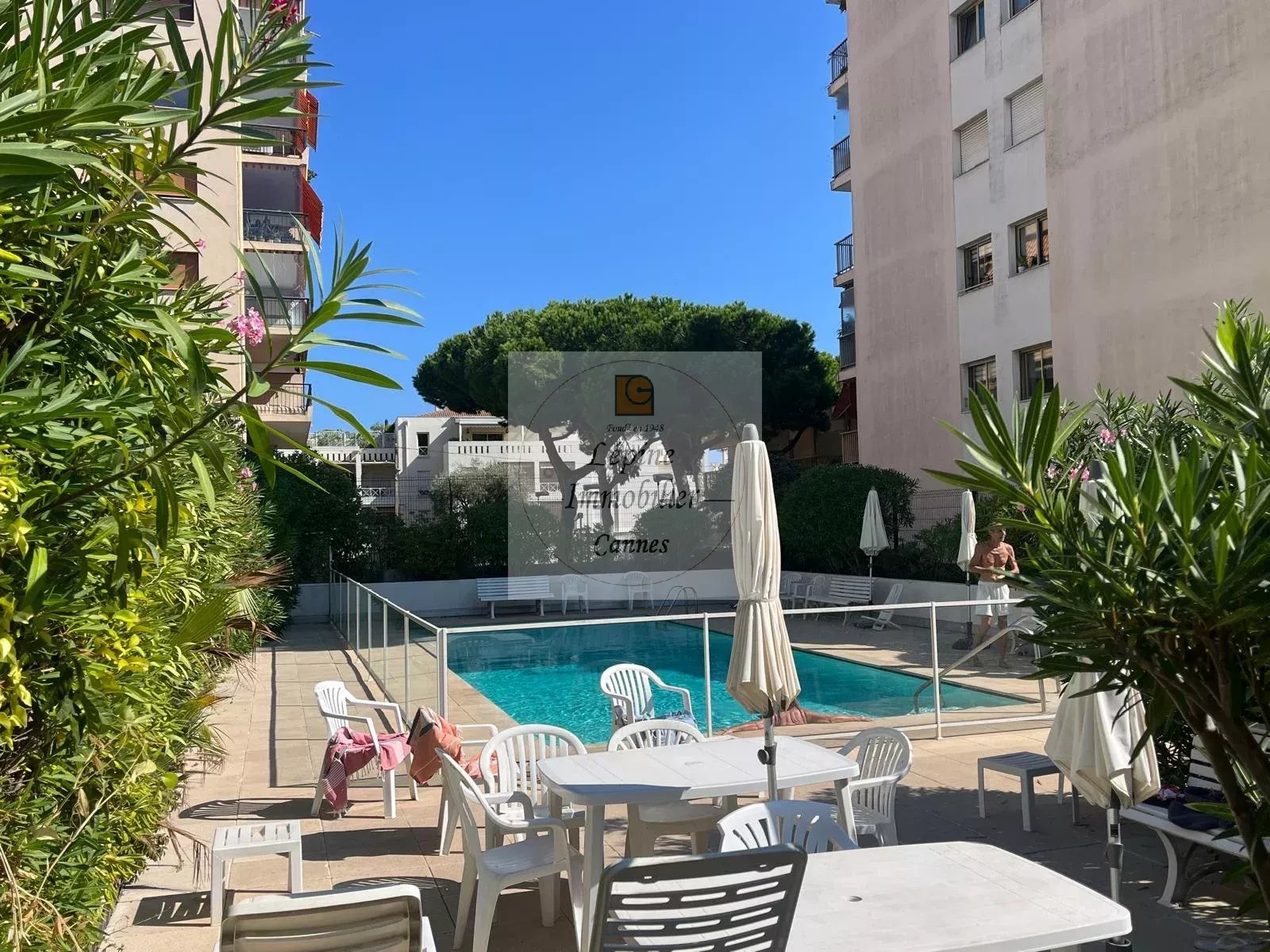 CANNES, BASSE CALIFORNIE, 2P DE 53M² PARKING, CAVE, PISCINE