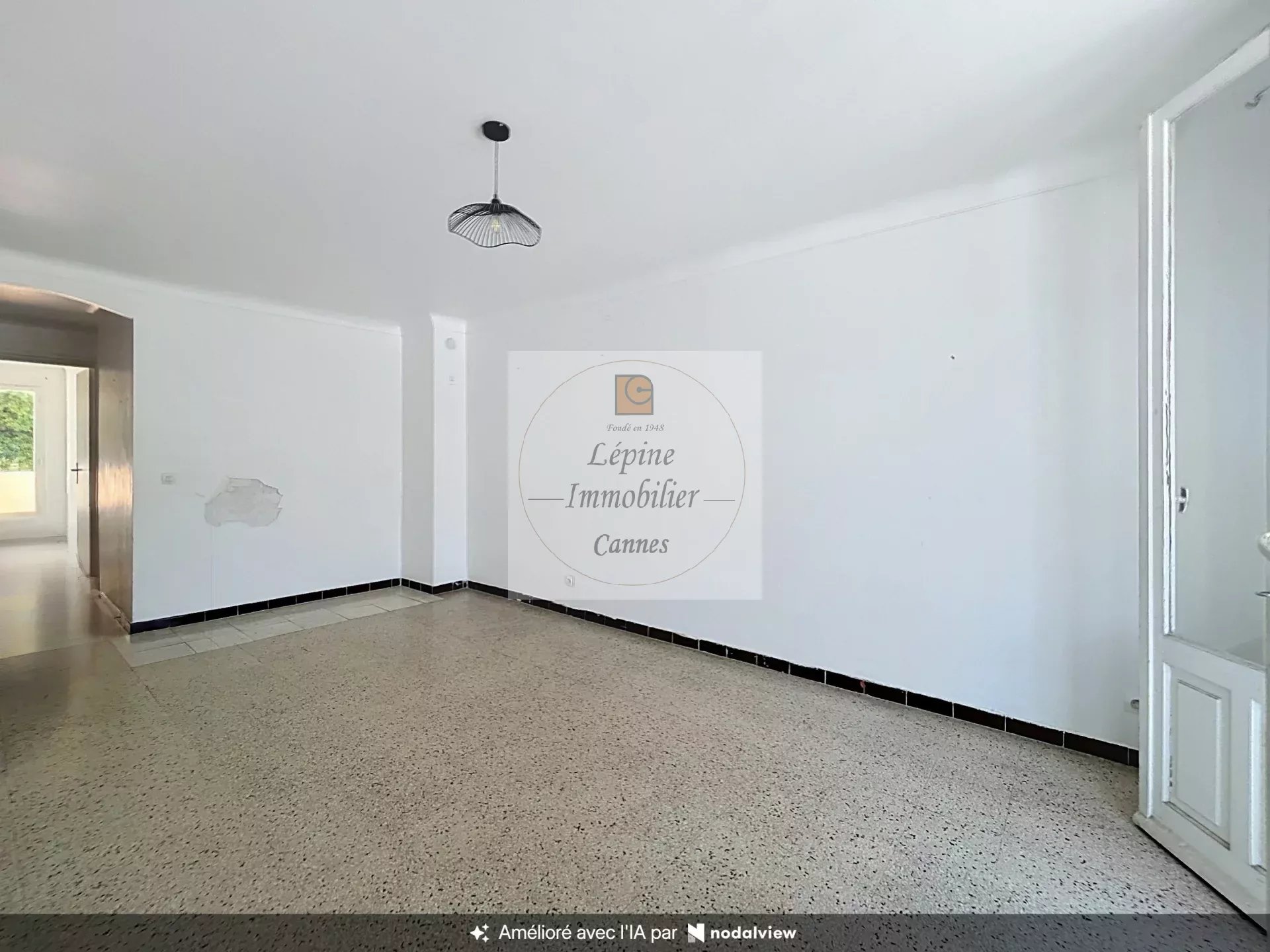 LE CANNET – 2 PIECES – A RENOVER