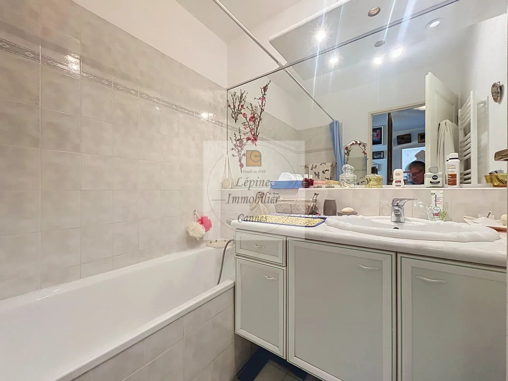 CANNES CARNOT – 2 PIECES – A RENOVER